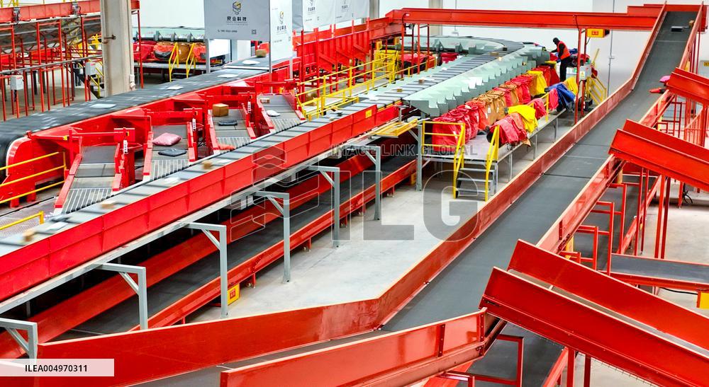 Intelligent Sorting Warehouse for Express Delivery