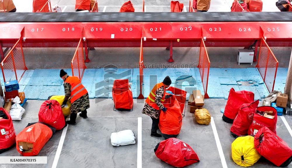 Intelligent Sorting Warehouse for Express Delivery