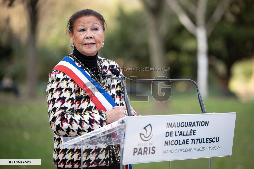 Inauguration of the Nicolae Titulescu walkway by Anne Hidalgo and the President of Romania - Paris AJ