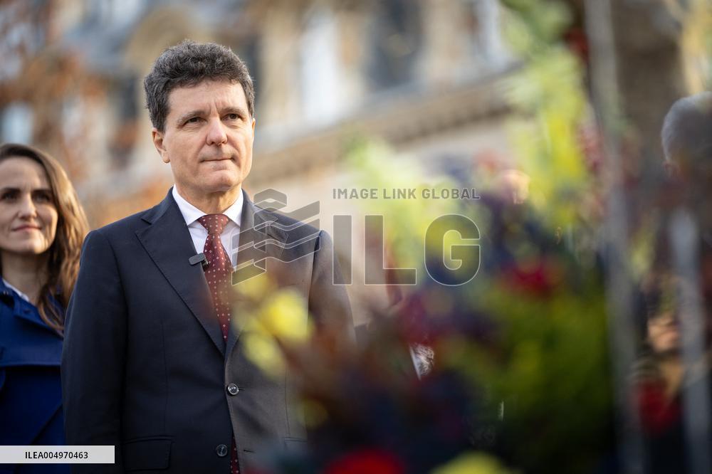 Inauguration of the Nicolae Titulescu walkway by Anne Hidalgo and the President of Romania - Paris AJ