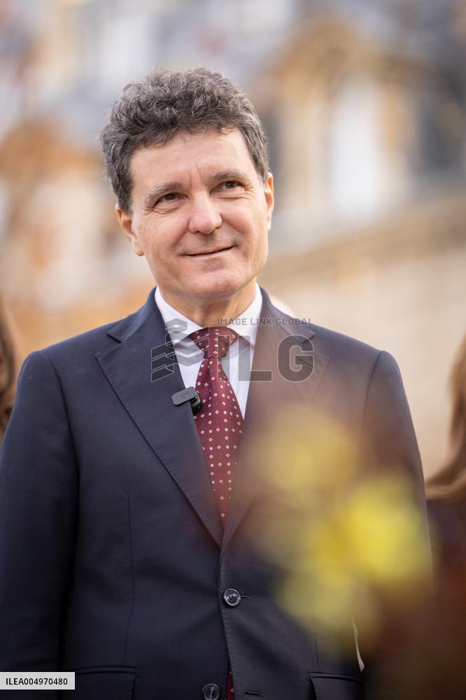 Inauguration of the Nicolae Titulescu walkway by Anne Hidalgo and the President of Romania - Paris AJ