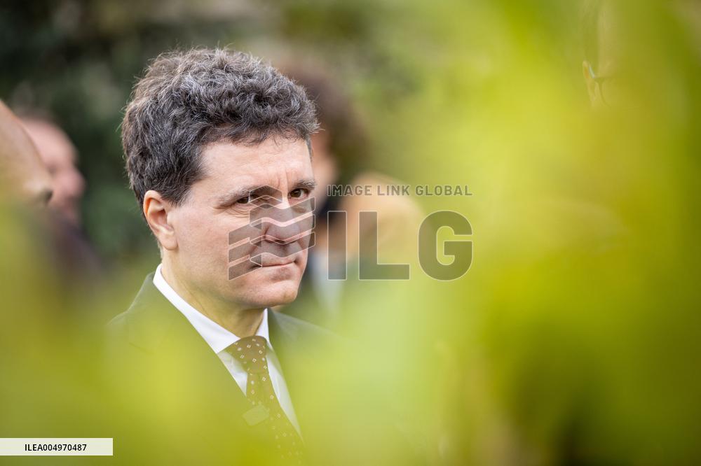 Inauguration of the Nicolae Titulescu walkway by Anne Hidalgo and the President of Romania - Paris AJ