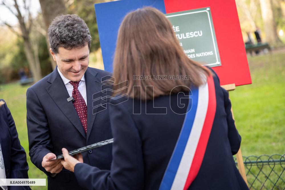 Inauguration of the Nicolae Titulescu walkway by Anne Hidalgo and the President of Romania - Paris AJ