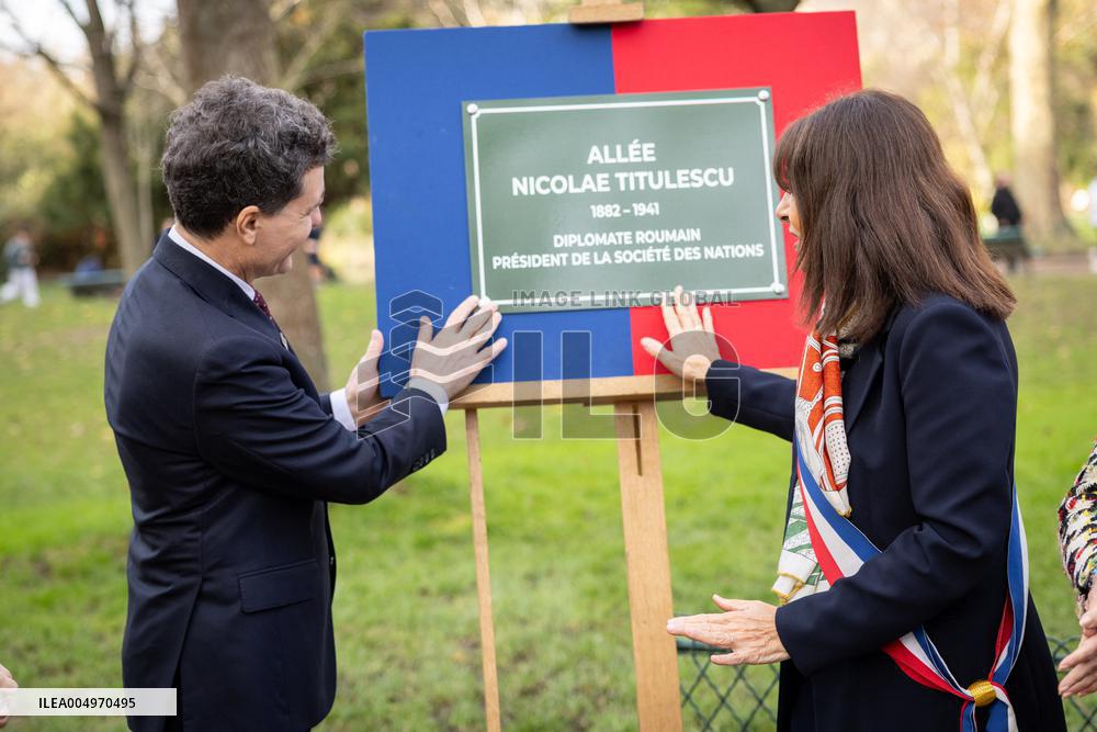 Inauguration of the Nicolae Titulescu walkway by Anne Hidalgo and the President of Romania - Paris AJ
