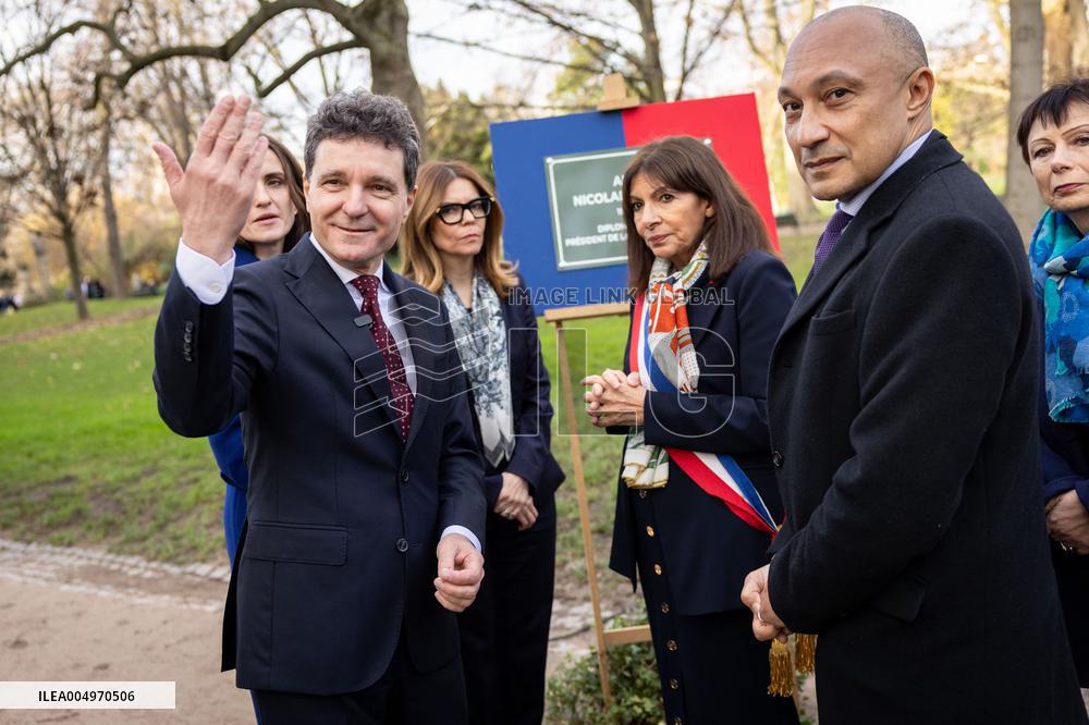 Inauguration of the Nicolae Titulescu walkway by Anne Hidalgo and the President of Romania - Paris AJ