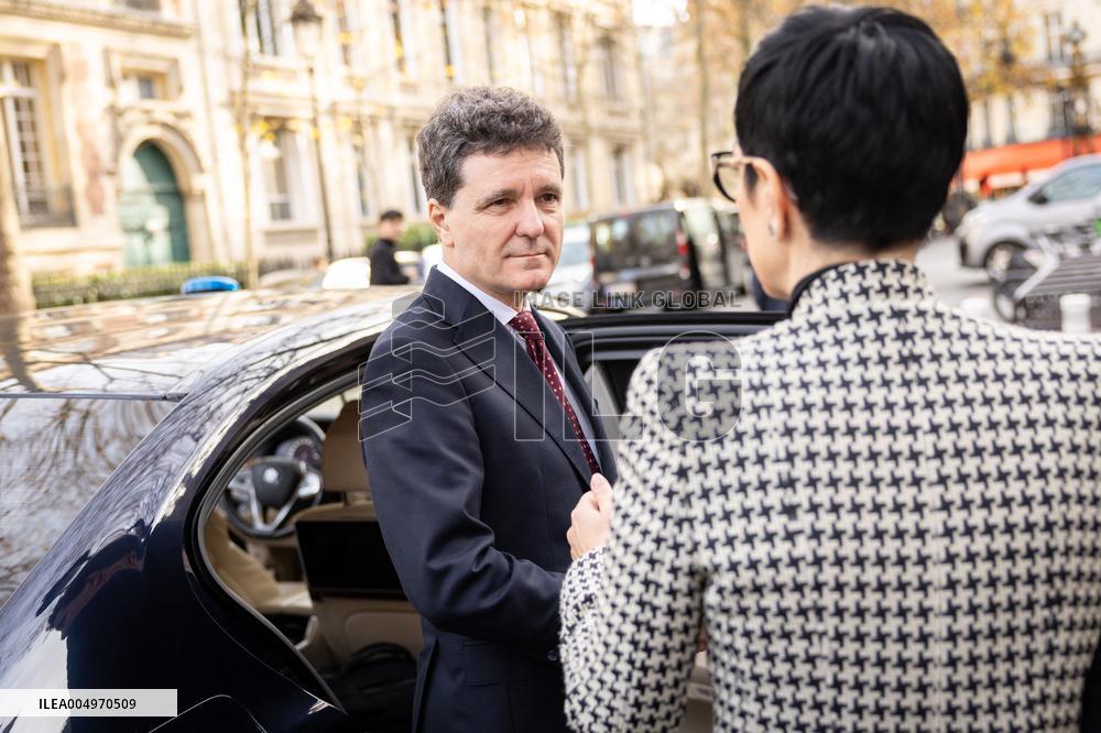 Inauguration of the Nicolae Titulescu walkway by Anne Hidalgo and the President of Romania - Paris AJ