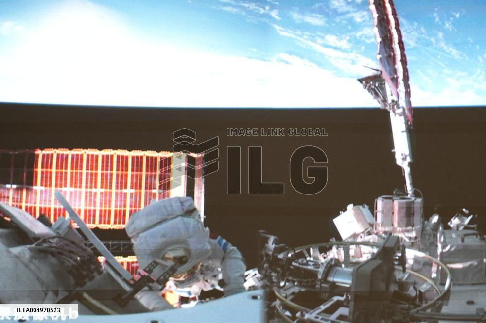 FOCUS | Shenzhou-21 astronauts complete first series of extravehicular activities