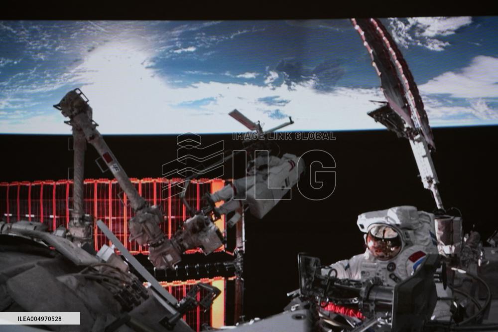 FOCUS | Shenzhou-21 astronauts complete first series of extravehicular activities