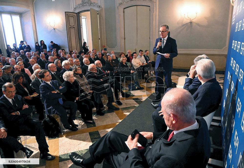 Mario Monti and Romano Prodi At ISPI 2025 Award Ceremony - Milan