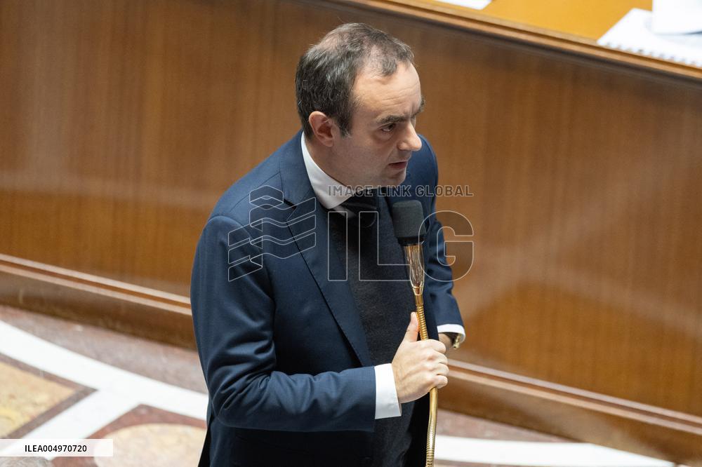 Session of questions to the government at the National Assembly - Paris