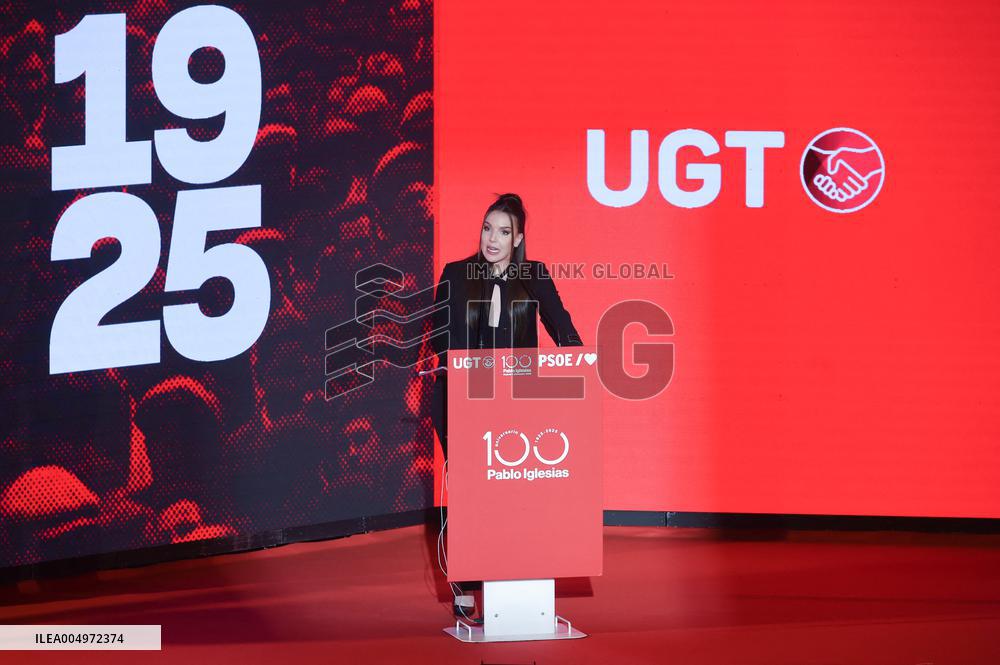 Pedro Sánchez and Pepe Álvarez take part in the event marking the centenary of the death of Pablo Iglesias Posse
