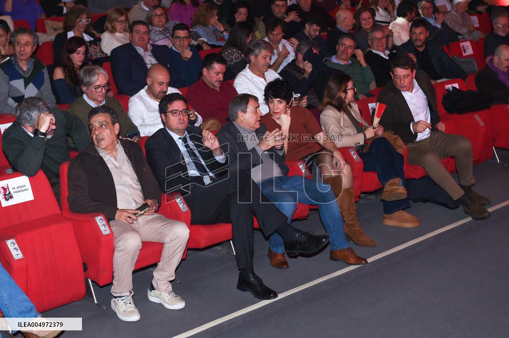 Pedro Sánchez and Pepe Álvarez take part in the event marking the centenary of the death of Pablo Iglesias Posse