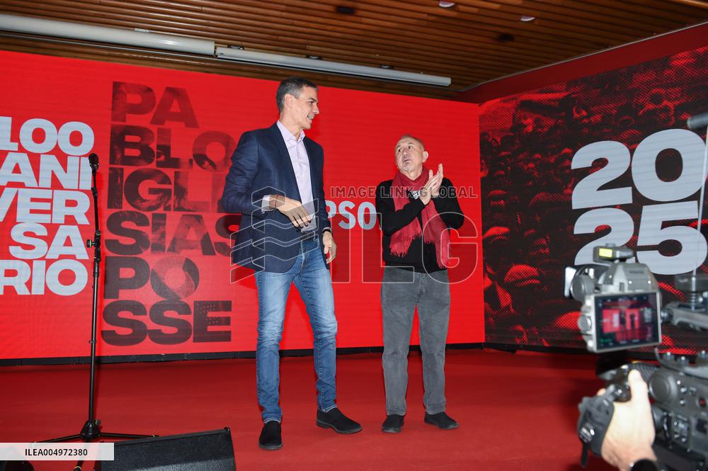 Pedro Sánchez and Pepe Álvarez take part in the event marking the centenary of the death of Pablo Iglesias Posse