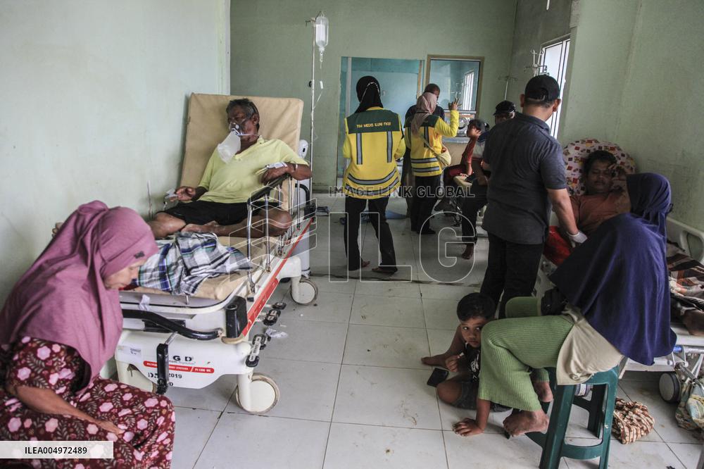 Landslides Destroy Aceh Villages - Indonesia