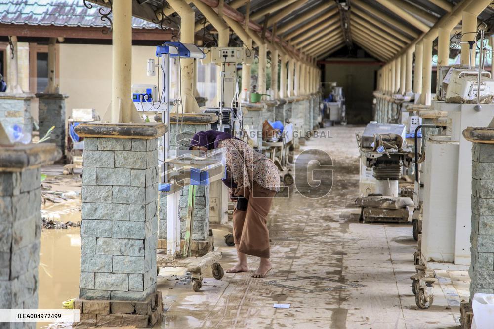 Landslides Destroy Aceh Villages - Indonesia