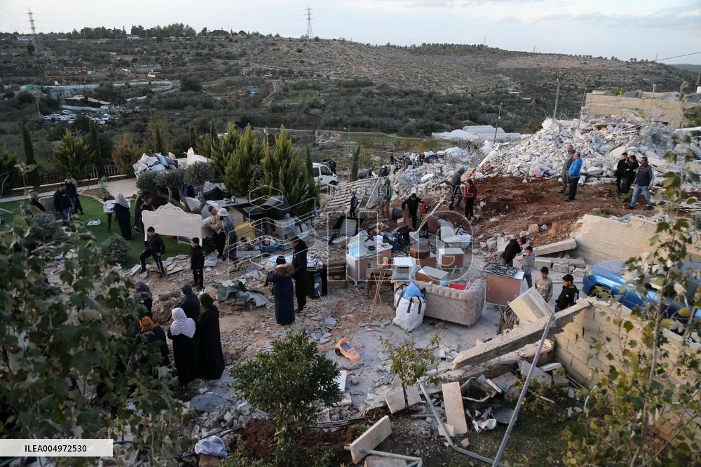 Israeli Forces Demolished Palestinians Houses - Bethlehem