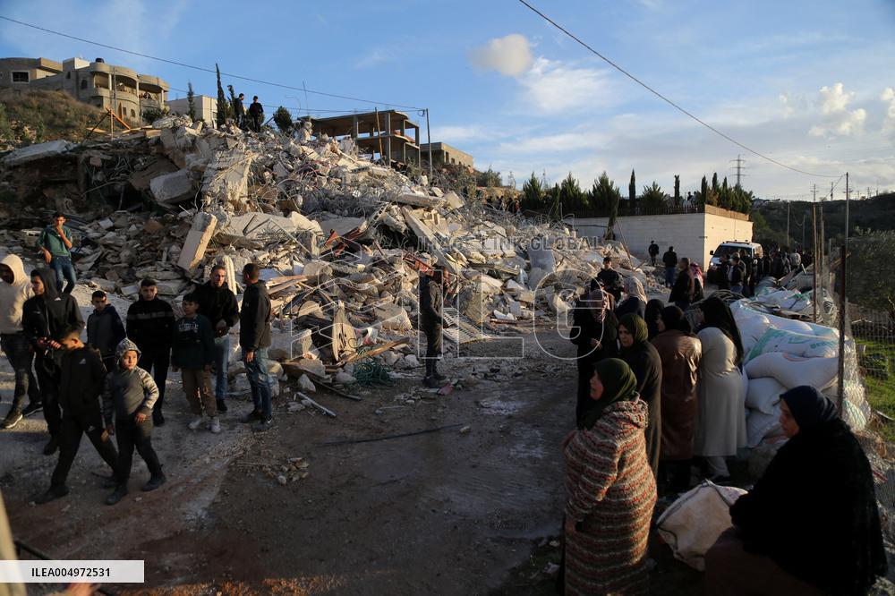 Israeli Forces Demolished Palestinians Houses - Bethlehem