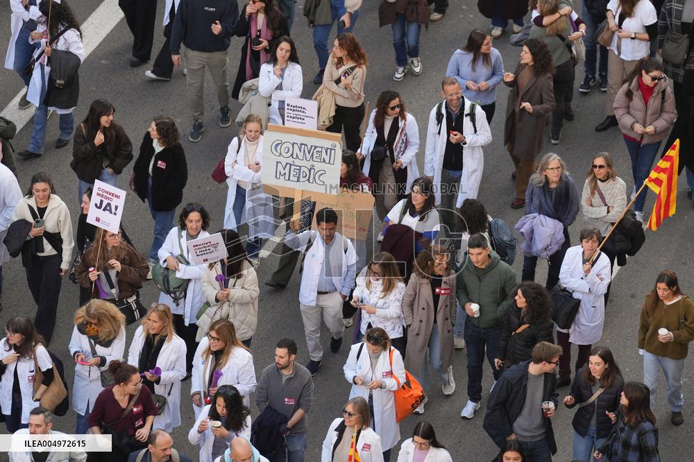 Demonstration of Metges De Catalunya for The Statewide Medical Strike - Spain