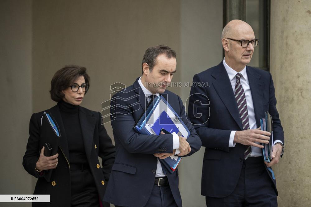 Weekly Cabinet Meeting - Paris