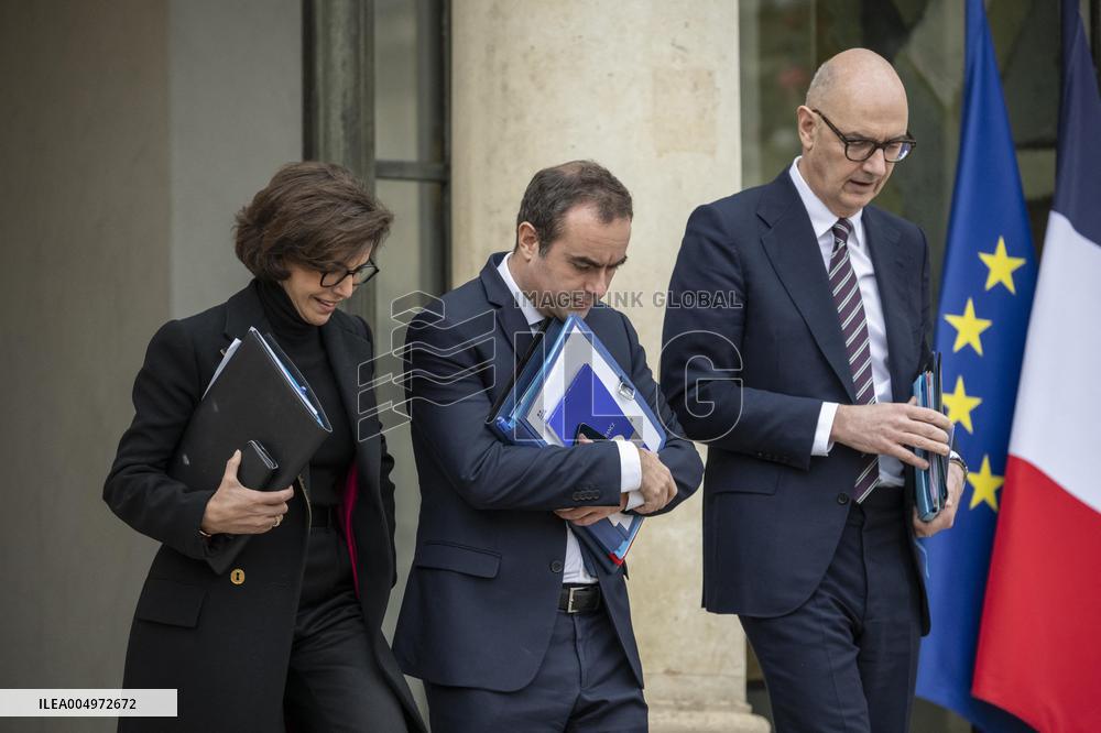 Weekly Cabinet Meeting - Paris