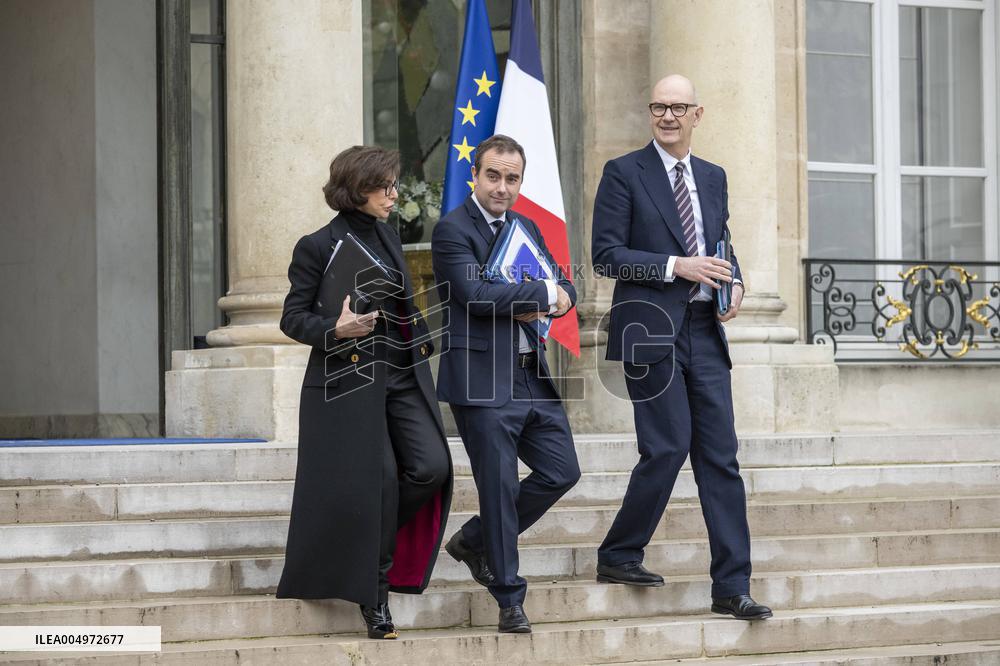 Weekly Cabinet Meeting - Paris