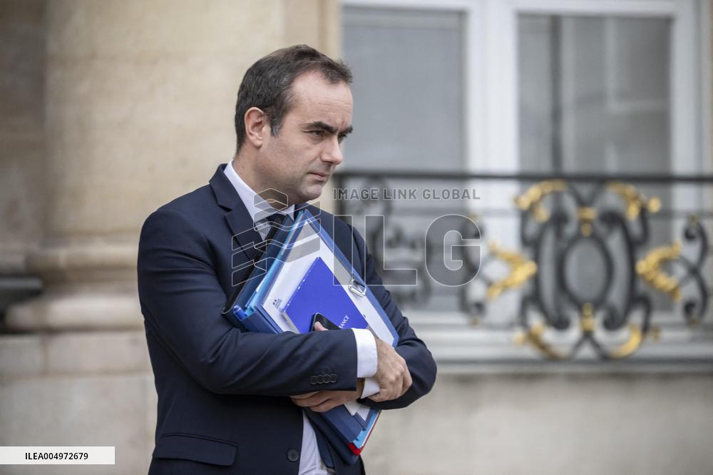 Weekly Cabinet Meeting - Paris