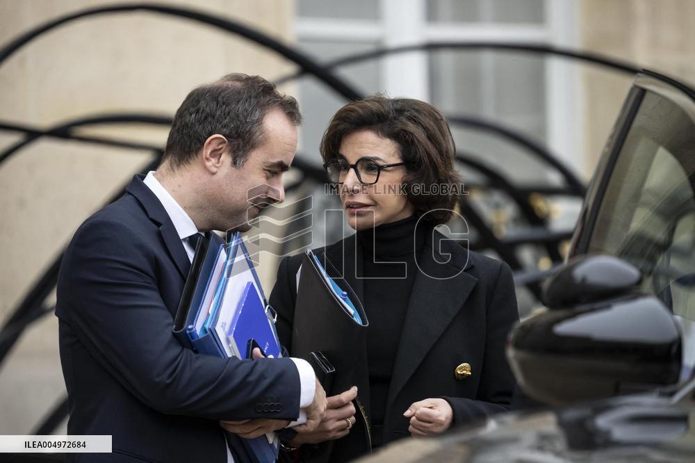Weekly Cabinet Meeting - Paris