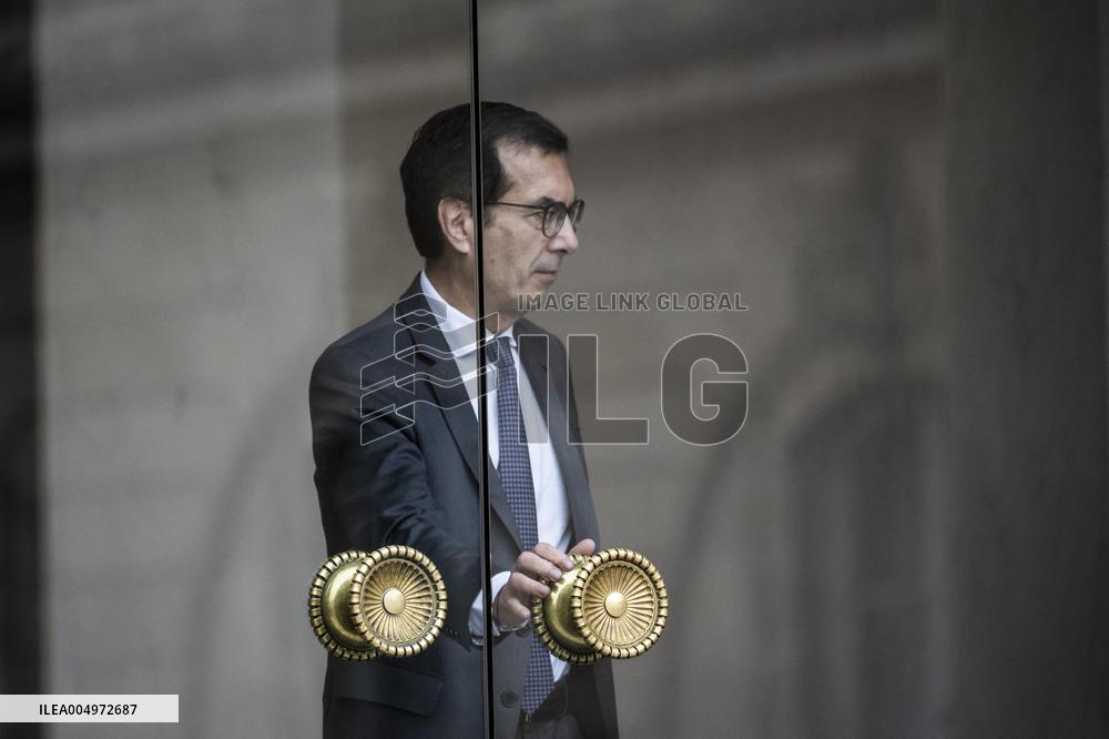 Weekly Cabinet Meeting - Paris