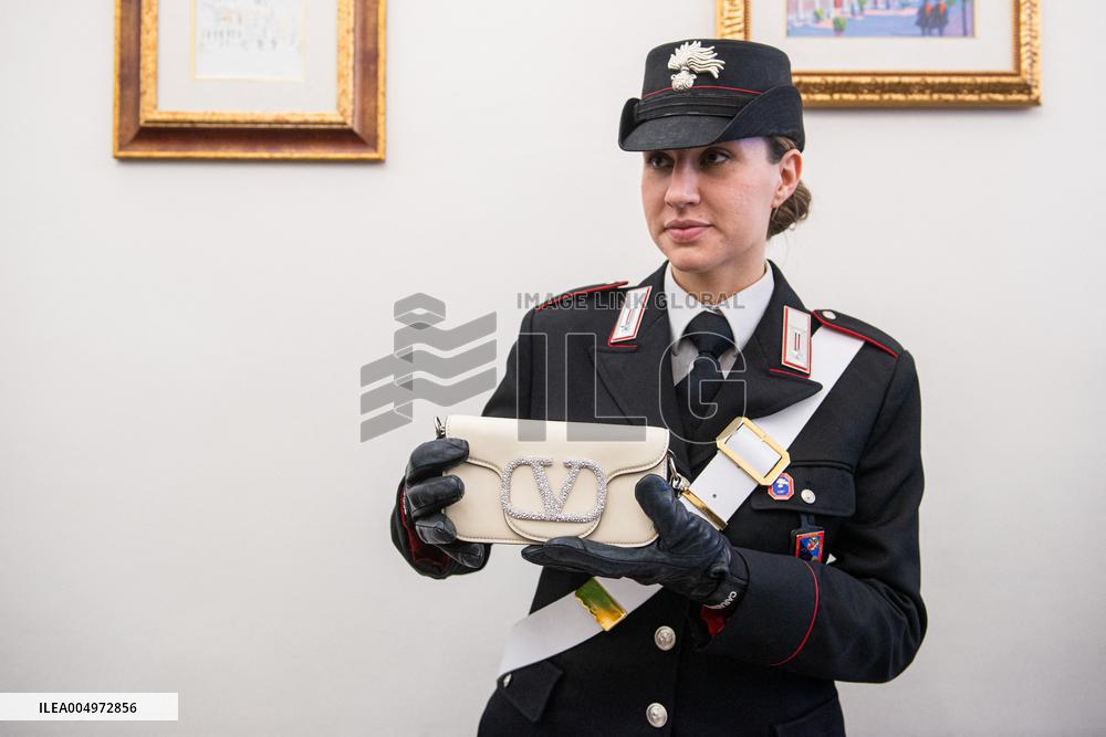 Carabinieri Return Stolen Bags In Press Conference - Rome