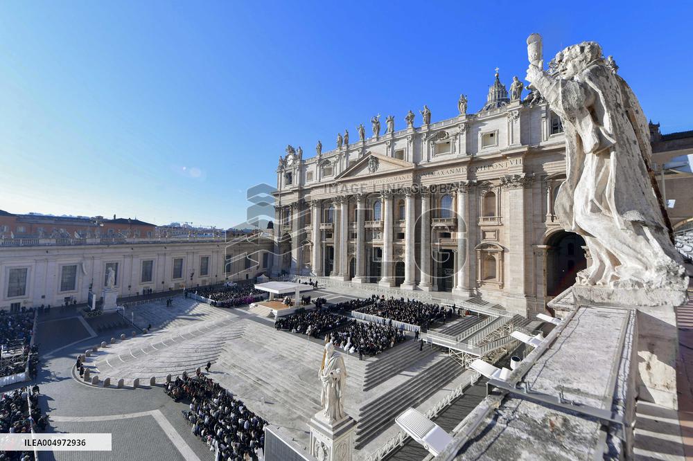 Pope Leo Leads The General Audience - Vatican