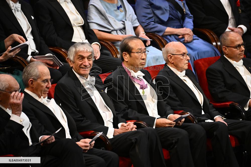 NOBEL 2025 PRIZE AWARD