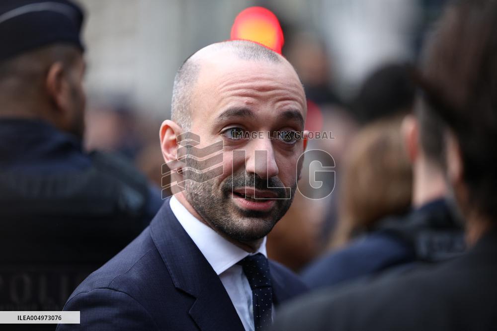 Nicolas Sarkozy at His First Book Signing for Le Journal D'un Prisonnier - Paris