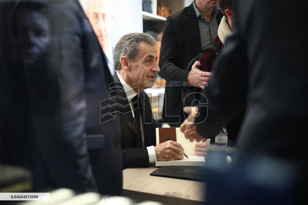 Nicolas Sarkozy at His First Book Signing for Le Journal D'un Prisonnier - Paris