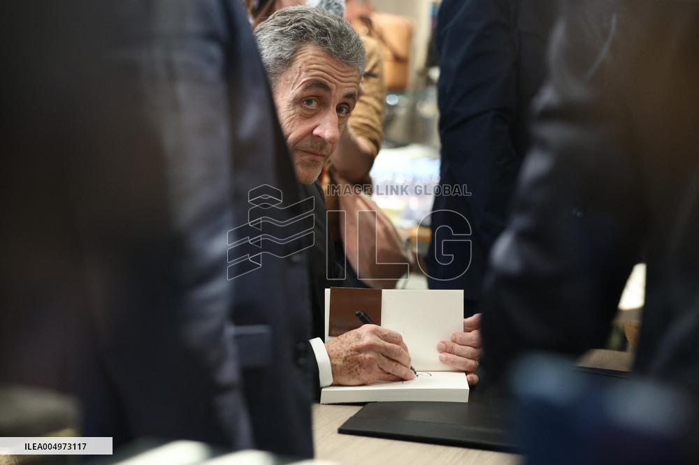 Nicolas Sarkozy at His First Book Signing for Le Journal D'un Prisonnier - Paris