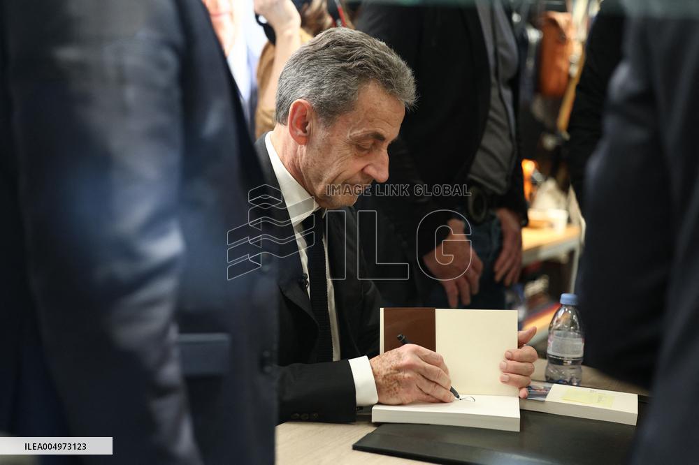 Nicolas Sarkozy at His First Book Signing for Le Journal D'un Prisonnier - Paris