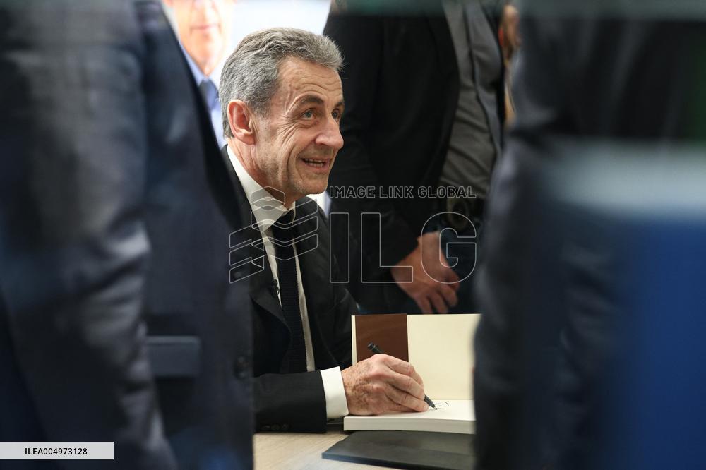 Nicolas Sarkozy at His First Book Signing for Le Journal D'un Prisonnier - Paris