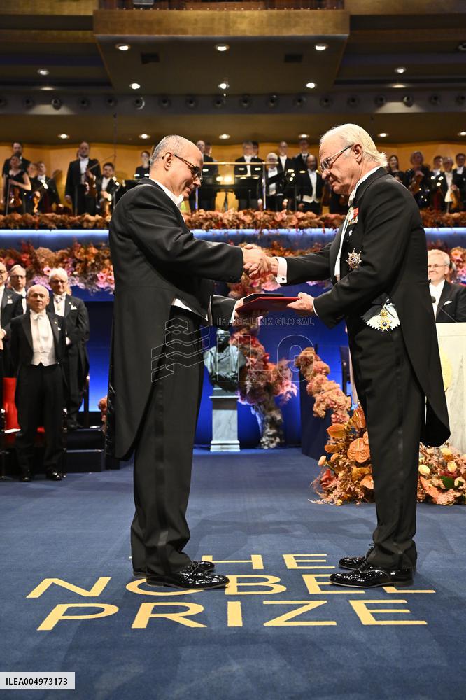 NOBEL 2025 PRIZE AWARD