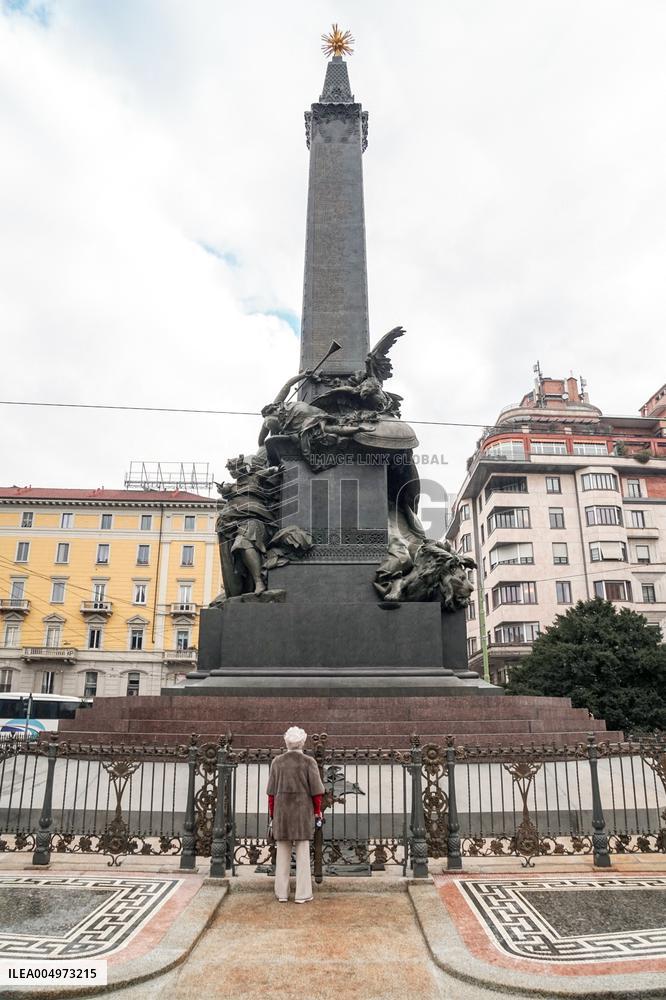 Piazza Del Duomo Monument Reopens in 5 Days - Milan
