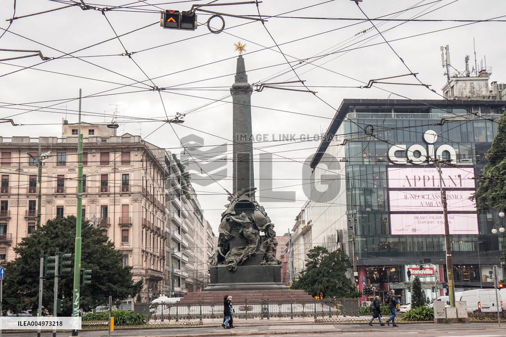 Piazza Del Duomo Monument Reopens in 5 Days - Milan