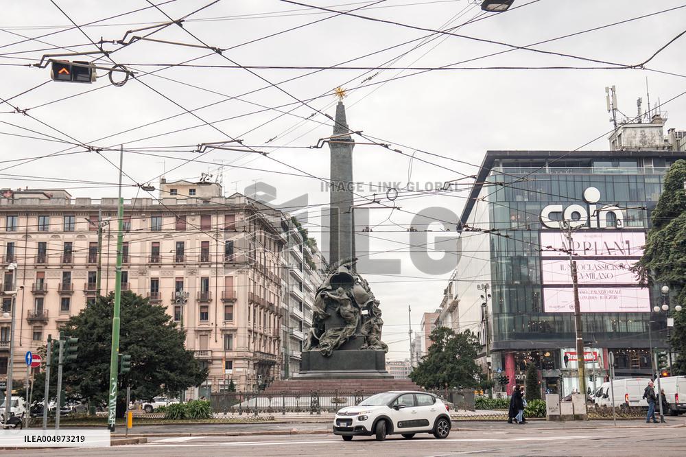 Piazza Del Duomo Monument Reopens in 5 Days - Milan
