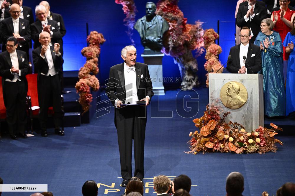 NOBEL 2025 PRIZE AWARD