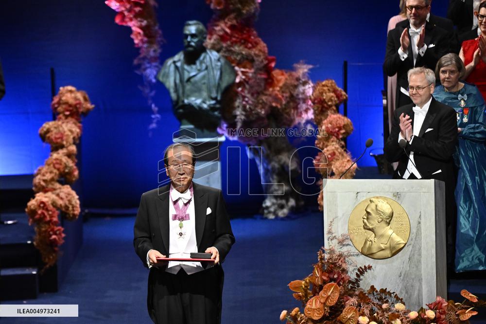 NOBEL 2025 PRIZE AWARD