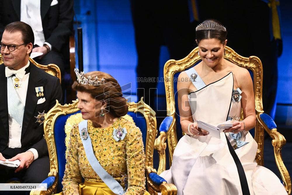 NOBEL 2025 PRIZE AWARD