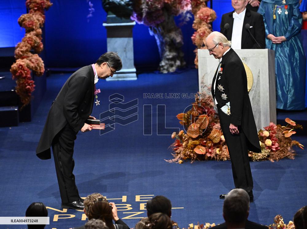 NOBEL 2025 PRIZE AWARD