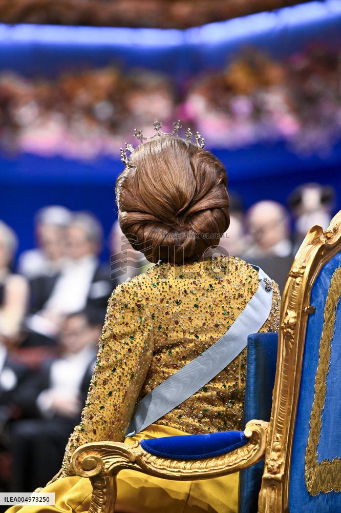 NOBEL 2025 PRIZE AWARD