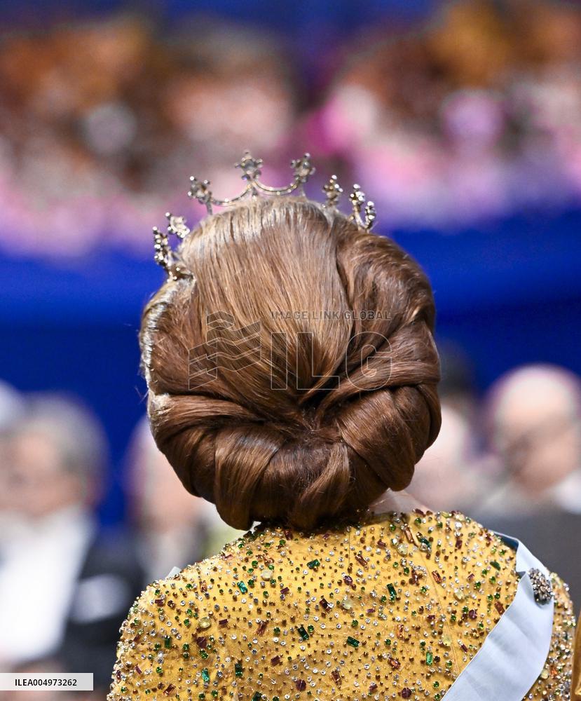 NOBEL 2025 PRIZE AWARD