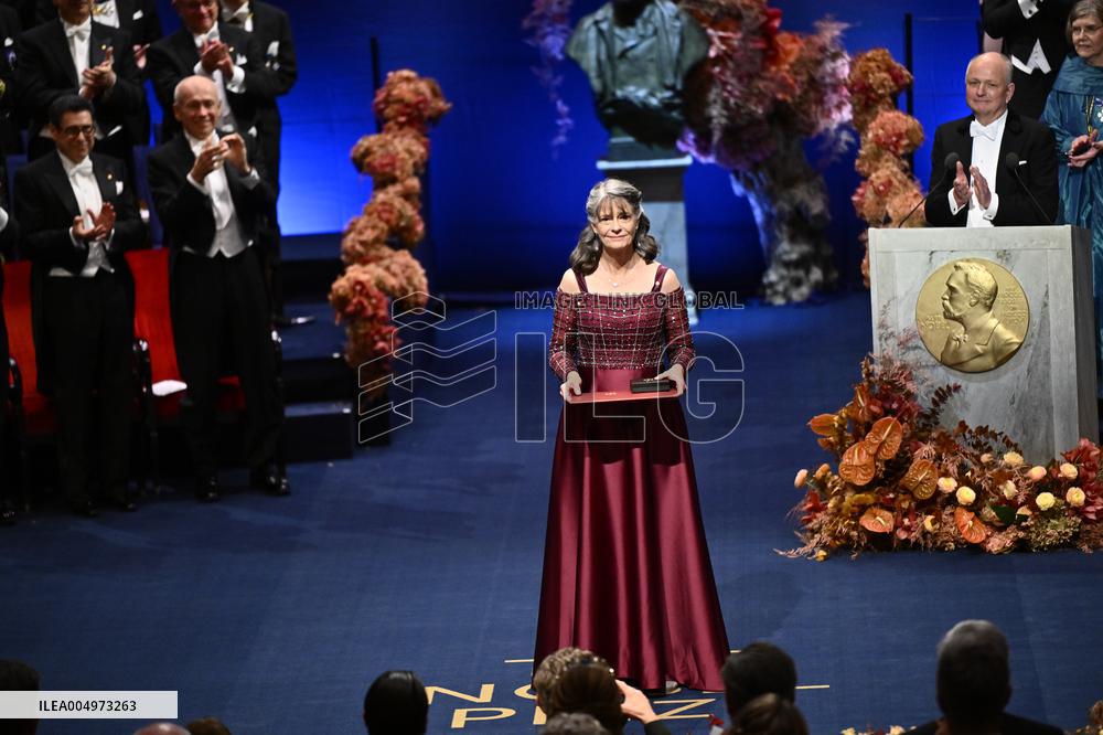 NOBEL 2025 PRIZE AWARD