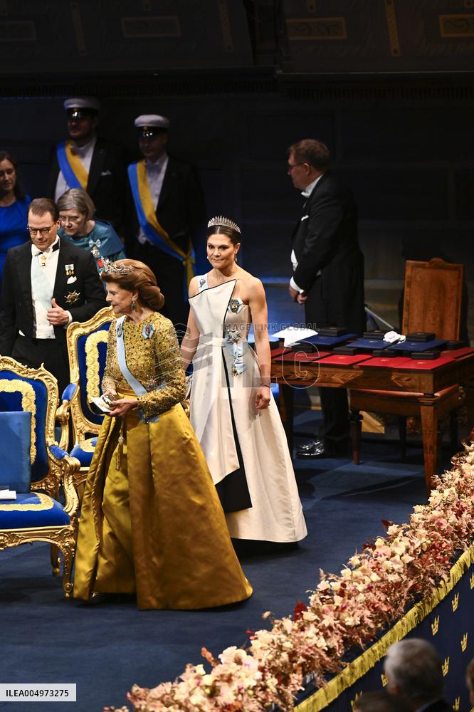 NOBEL 2025 PRIZE AWARD