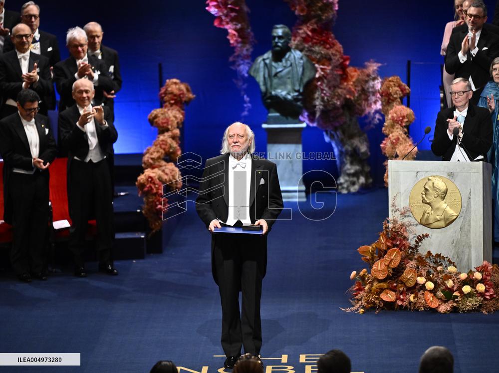 NOBEL 2025 PRIZE AWARD