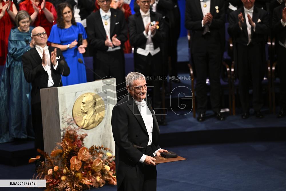NOBEL 2025 PRIZE AWARD